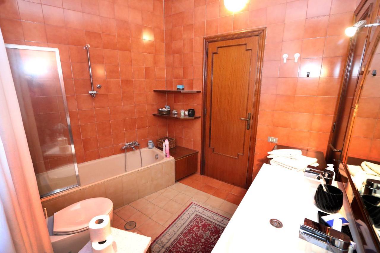 Bari Suite Apartment Barone 12 Free Parking Kültér fotó