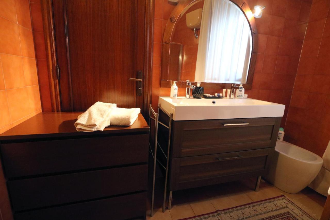 Bari Suite Apartment Barone 12 Free Parking Kültér fotó
